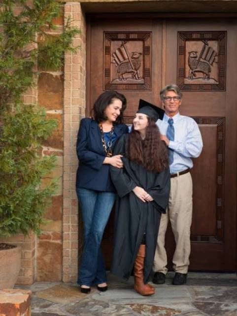 Eric Roberts (Patrick Messina), Sean Young (Sweetness Messina),  Sarah Sebastiana  (Danielle) 